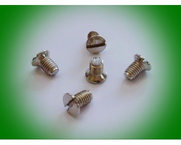 Винт SK260/SS-2110920-TP для крепления игольной пластины прямострочных швейных машин